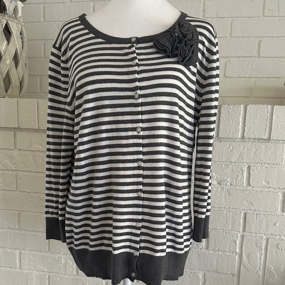 Old Navy Charcoal Gray and White Striped Sweater